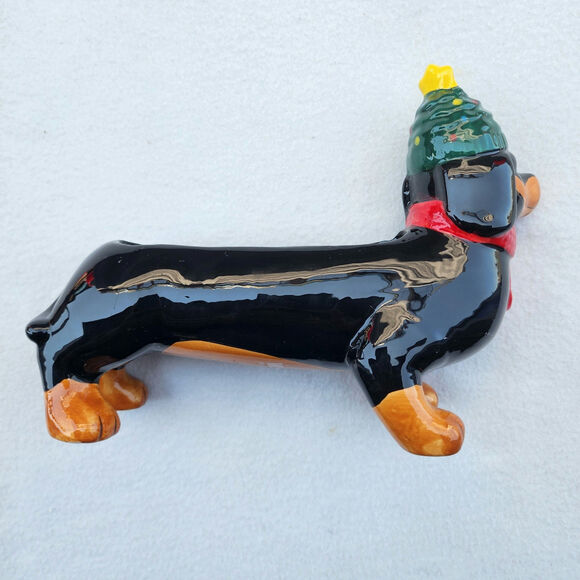 10" x 6" black daschung red scarf Xmas beanie Cesar dog whisperer - Picture 4 of 4